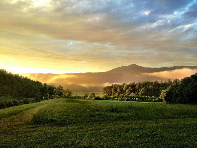 Pôr do sol no Parque Nacional Great Smoky Mountains; Lee Coursey / Flickr