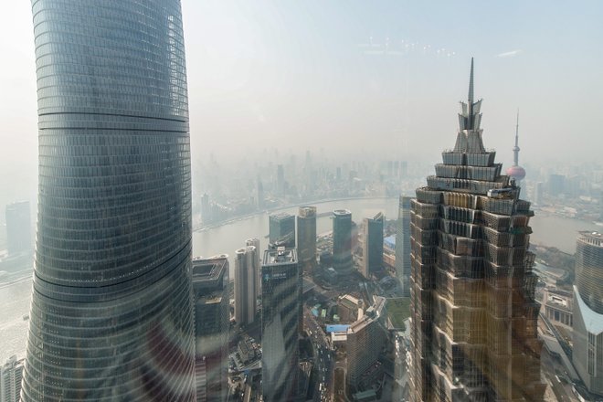 Vista do bar no Park Hyatt Shanghai / Oyster