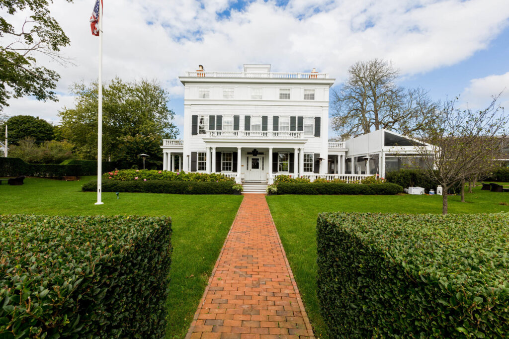 Grounds at the Topping Rose House
