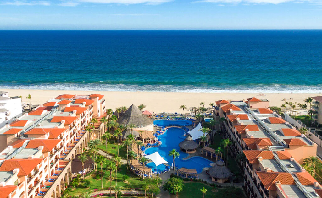 Aerial viw of the Royal Solaris Los Cabos & Spa facing the beach