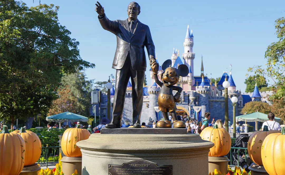 The Ultimate Adults-Only Disneyland Guide